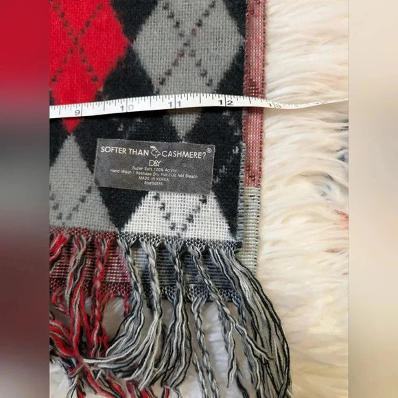 D&Y Softer Than Cashmere Scarf Red Black White Gray Minimalist Plaid ((unisex)) - Picture 3 of 5